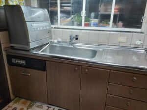 60ｃｍ食器乾燥機を45ｃｍ食洗機に取替える　卓上食洗機撤去
